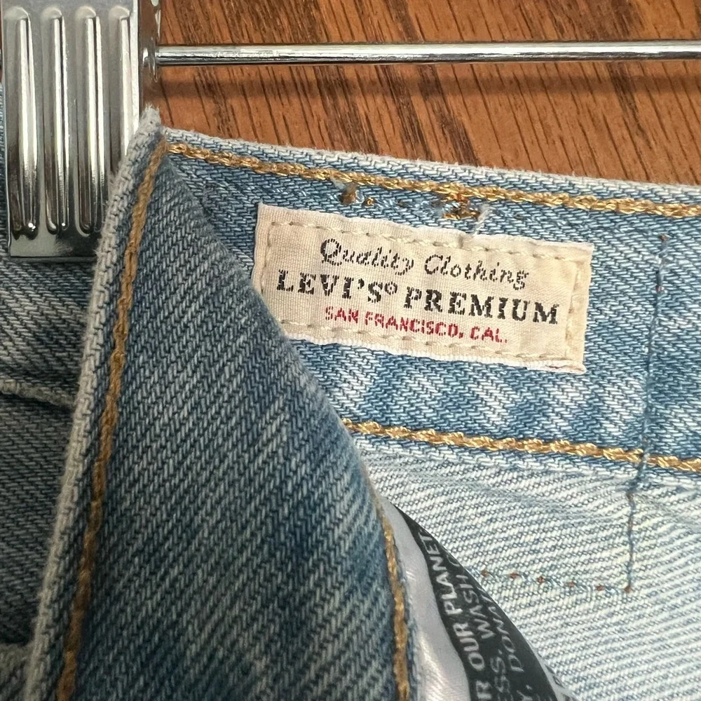 501® ORIGINAL FIT HIGH RISE WOMEN'S SHORTS - Picture 9 of 15